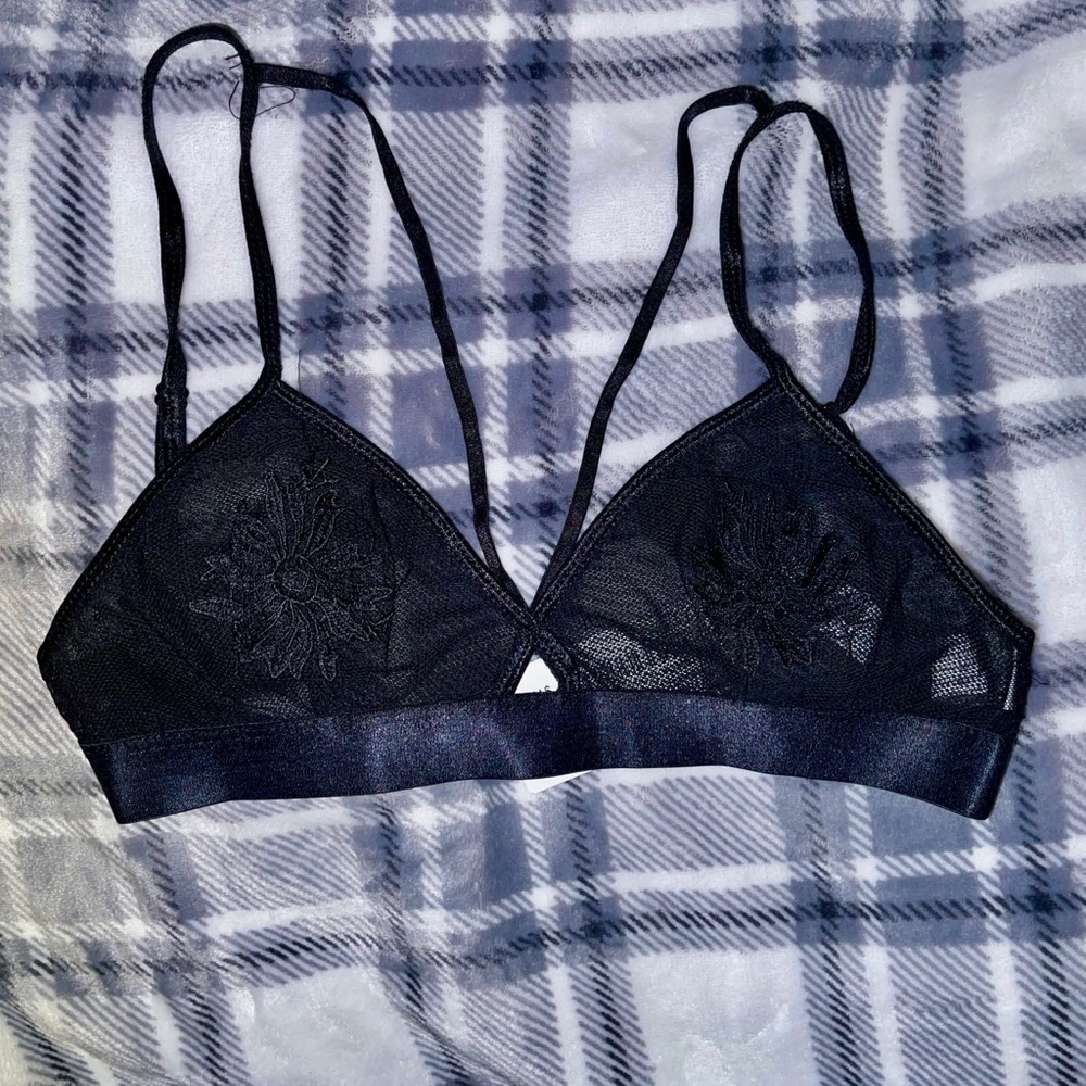 BLACK Mesh Embroidered Bralette